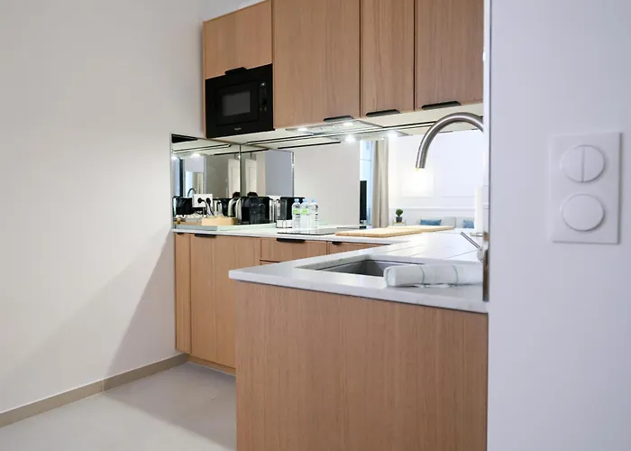 Entire Paris, 3rd Floor With Elevator Appartement Paris