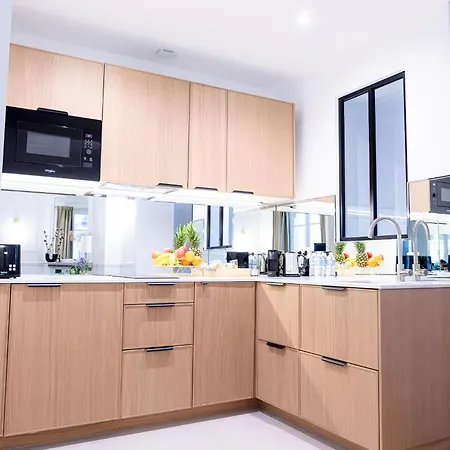 Entire Paris, 3rd Floor With Elevator Apartament