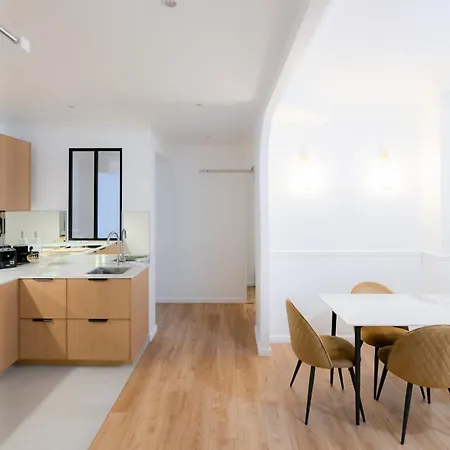 Entire Paris, 3rd Floor With Elevator Apartmán