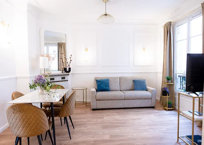 Entire Paris, 3rd Floor With Elevator *